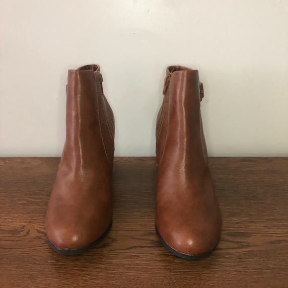 Size 10 Parker and Sky Boots - Picture 2 of 8